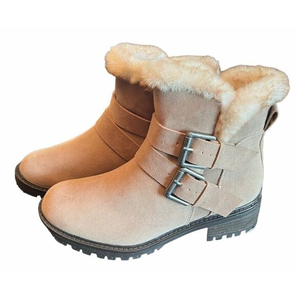 Universal Threads Tan Fur Boots Size 6.5 NWOT - Picture 2 of 6
